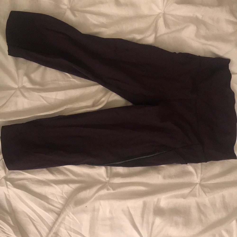 Size 8 Lululemon Running Crops